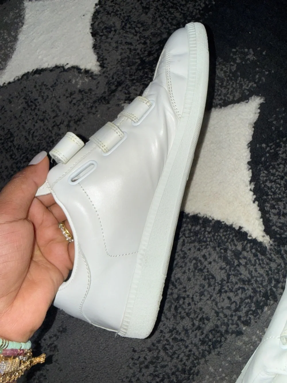 Isabel Marant Beth Low Top Sneaker - Picture 7 of 16